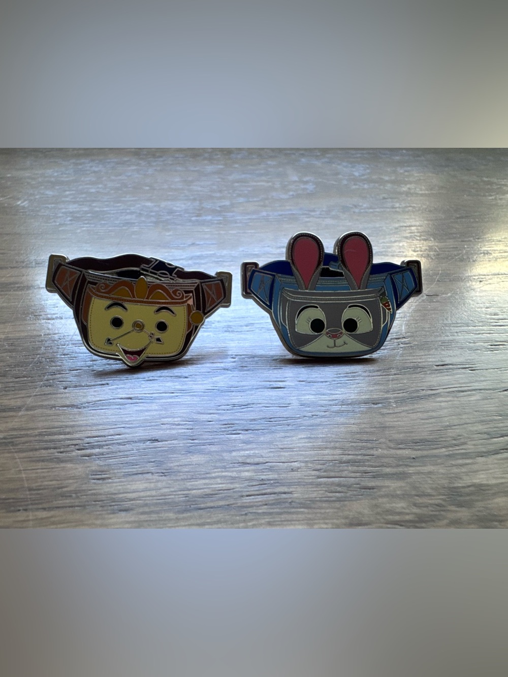 Disney Pin Mystery Bag Fanntasy Fanny Pack Judy Hopps Zootopia & Cogsworth